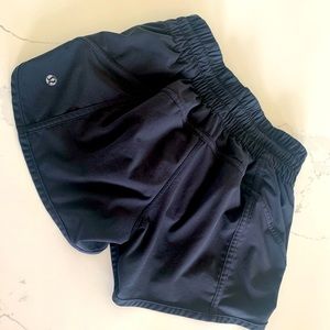 Lululemon shorts black size 4